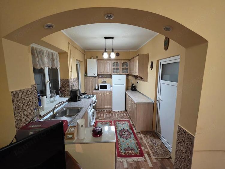 Casă cu 3 camere cu Teren 148 Mp în Central