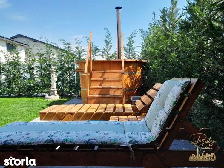 Casă cu 5 camere decomandat cu Piscina în Sântandrei