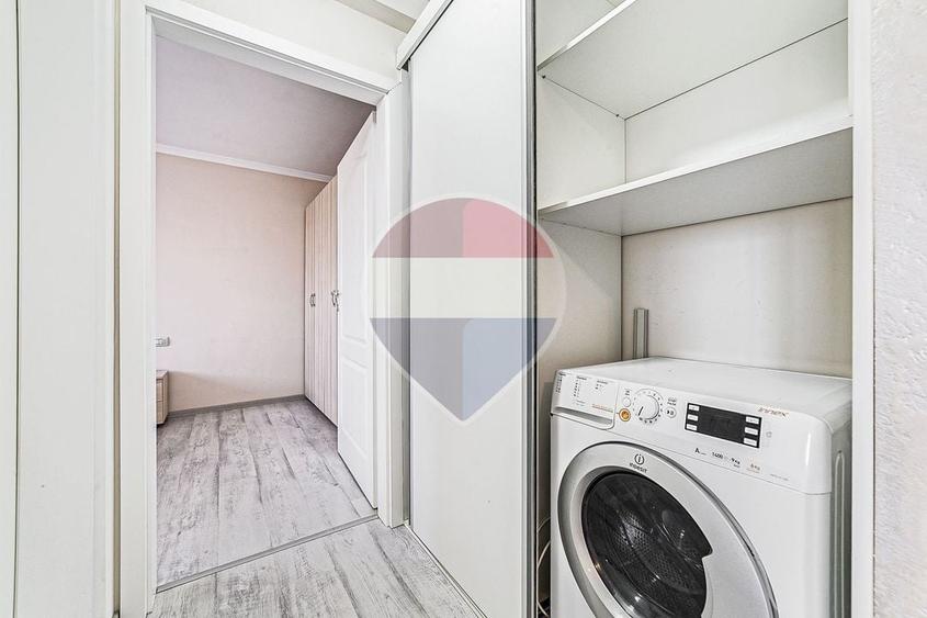 Apartament cu 2 camere semidecomandat, mobilat în Ultracentral