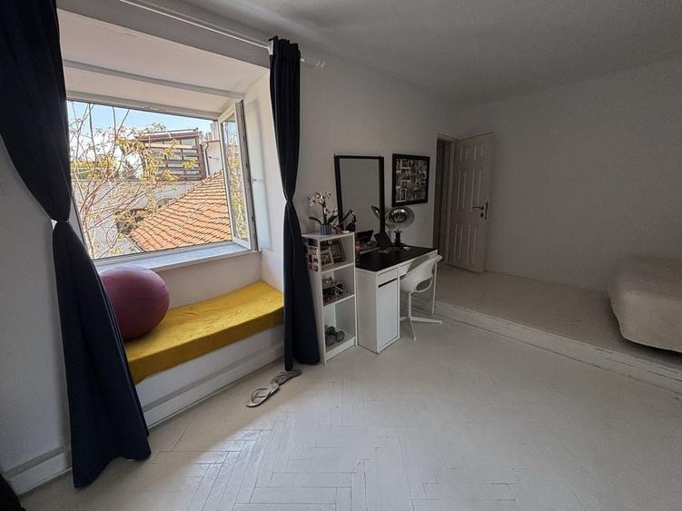 Apartament cu 2 camere nedecomandat în Universitate