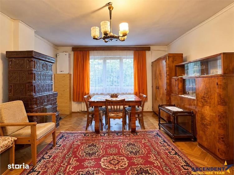 Casă cu 4 camere în Sânzieni