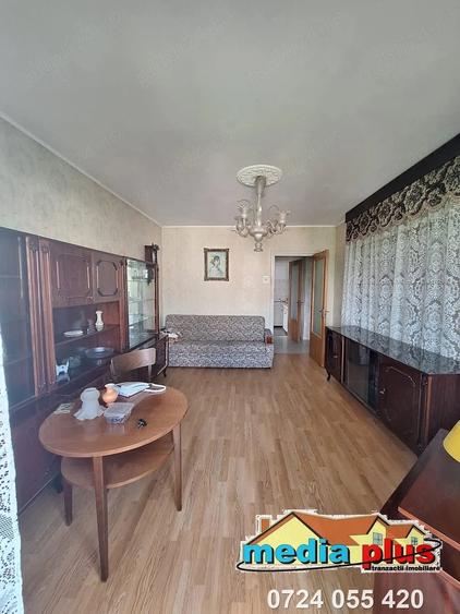 Apartament cu 3 camere decomandat în Micro 39