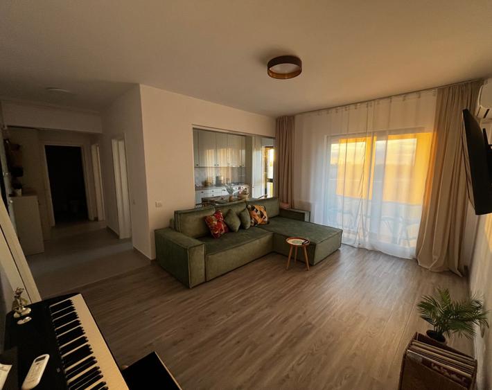 Apartament cu 2 camere decomandat în Lacul Morii