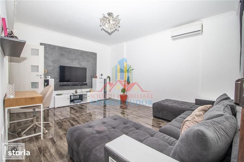 Apartament cu 2 camere decomandat în Roșu