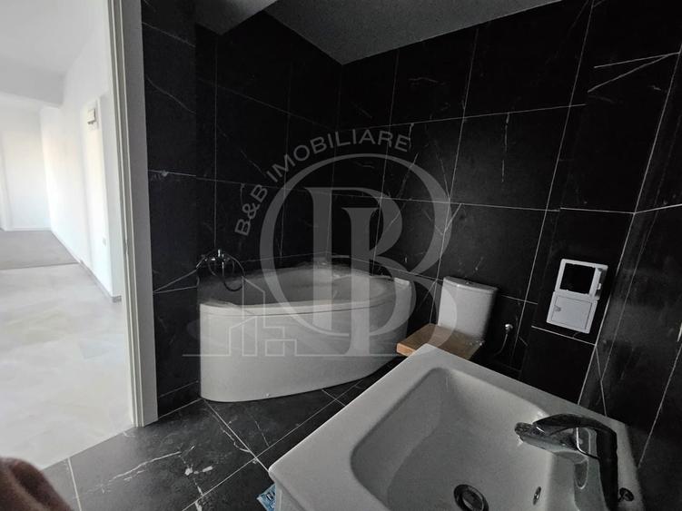 Apartament cu 3 camere semidecomandat în Theodor Pallady
