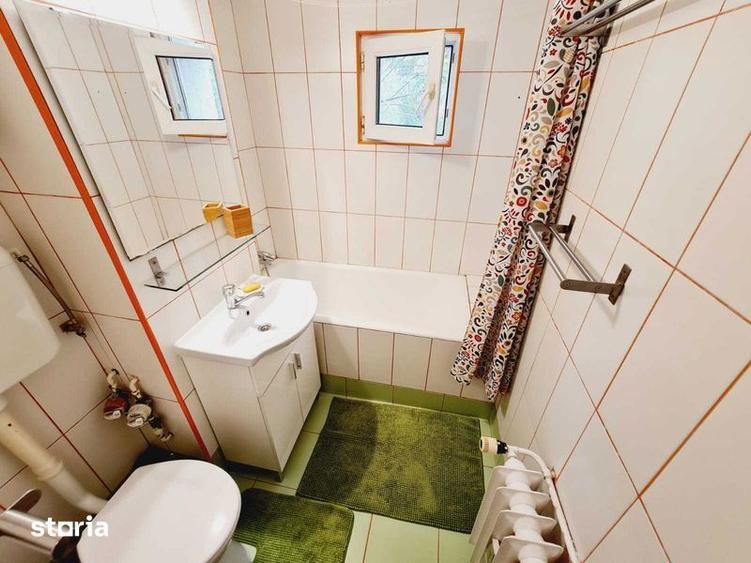 Apartament cu 3 camere decomandat, mobilat în Sălăjan