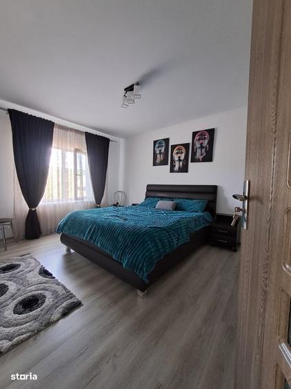 Casă cu 4 camere în Schitu Golești