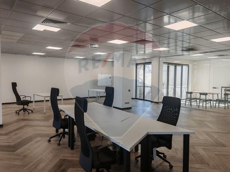 Birou, de 500 mp, în Ultracentral