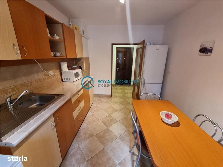 Royal Imobiliare - Vanzare Apartament zona Ultracentrala - 2