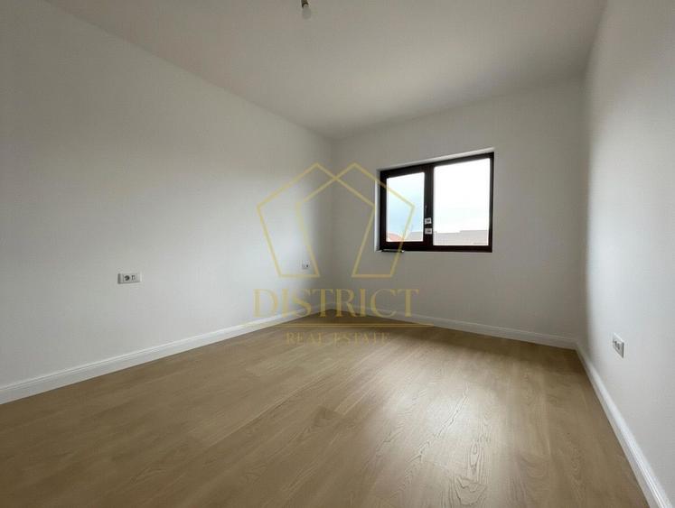 Duplex cu 3 camere cu Canalizare în Moșnița Nouă