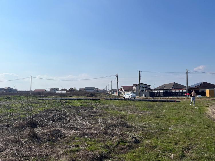 Teren Construcții intravilan de 5000 mp, în 1 Decembrie