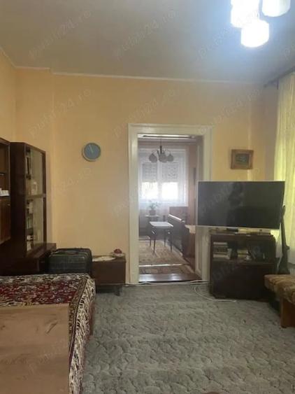 Casă cu 5 camere cu Teren 877 Mp în Lugoj
