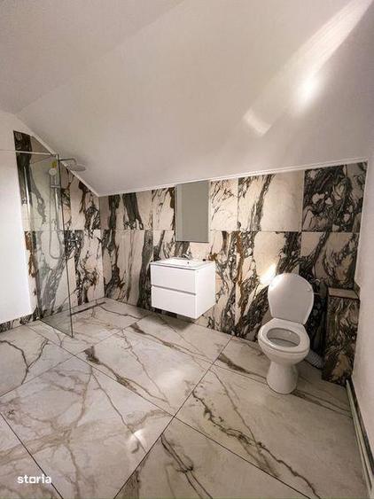 Casă cu 4 camere cu Teren 390 Mp în Trei Stejari