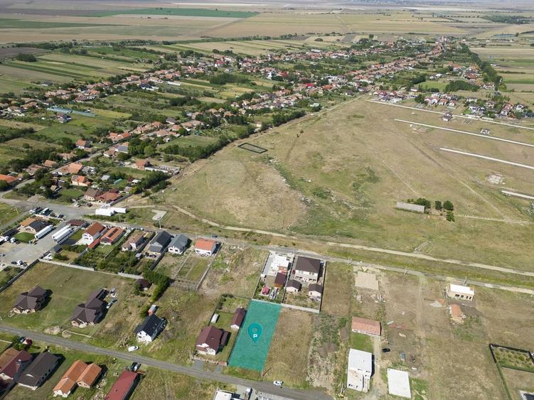 Teren Construcții intravilan de 1000 mp, în Nord