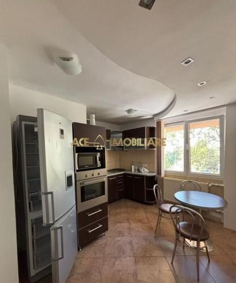 Apartament cu 2 camere semidecomandat, mobilat în Câmpia Libertății