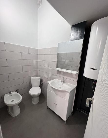 Spațiu industrial, de 595 mp, în Olteni