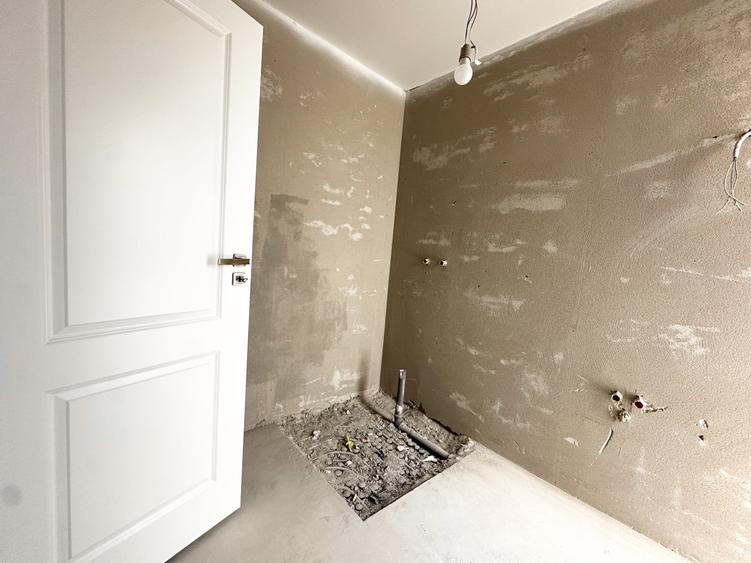 Apartament cu 2 camere decomandat în Fratelia