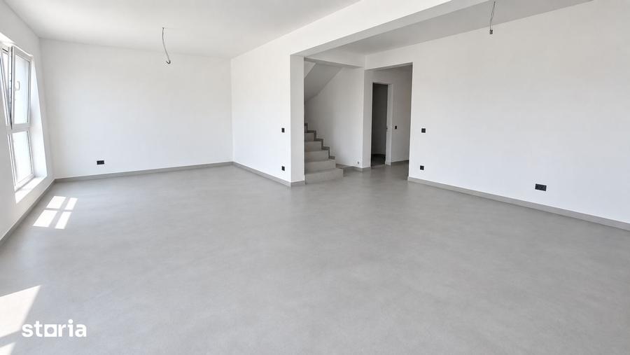 Casă cu 4 camere cu Teren 310 Mp în Central