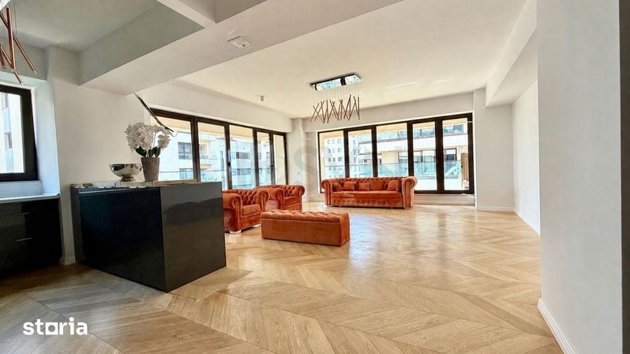 Apartament cu 3 camere în Central — fotografia 1
