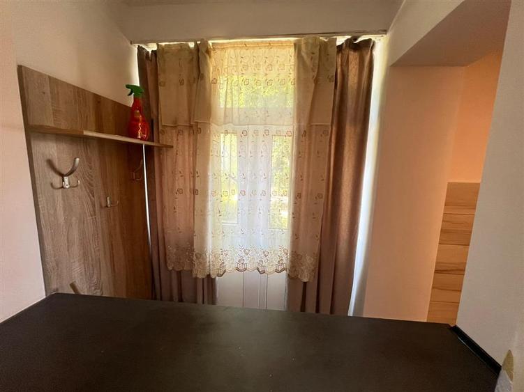 Garsonieră decomandată în Nicolina