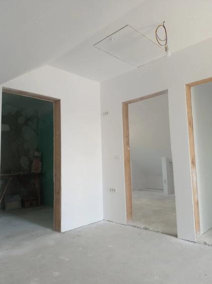 Casă cu Teren 1000 Mp în Osmancea