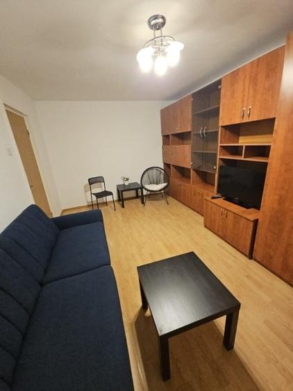 Apartament cu 2 camere decomandat, mobilat în Berceni
