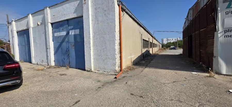 Spațiu industrial, de 550 mp, în Est
