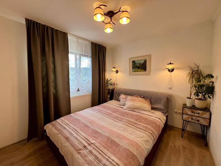 Apartament cu 3 camere semidecomandat, mobilat în Florești
