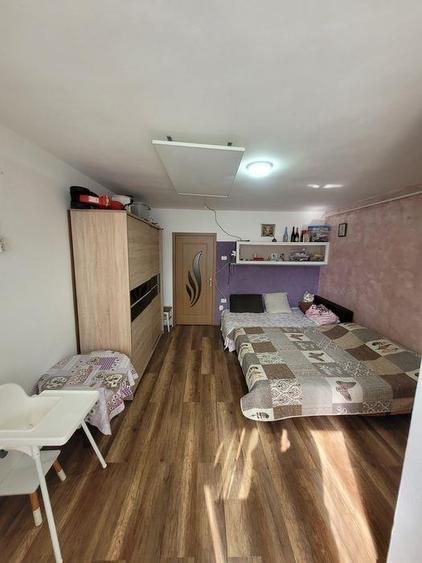 Garsonieră decomandată, mobilată în Județean