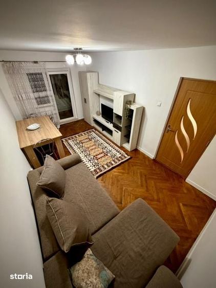 Apartament cu 2 camere decomandat în Traian