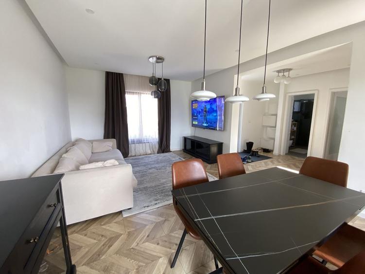 Duplex cu 4 camere cu Canalizare în Săcălaz