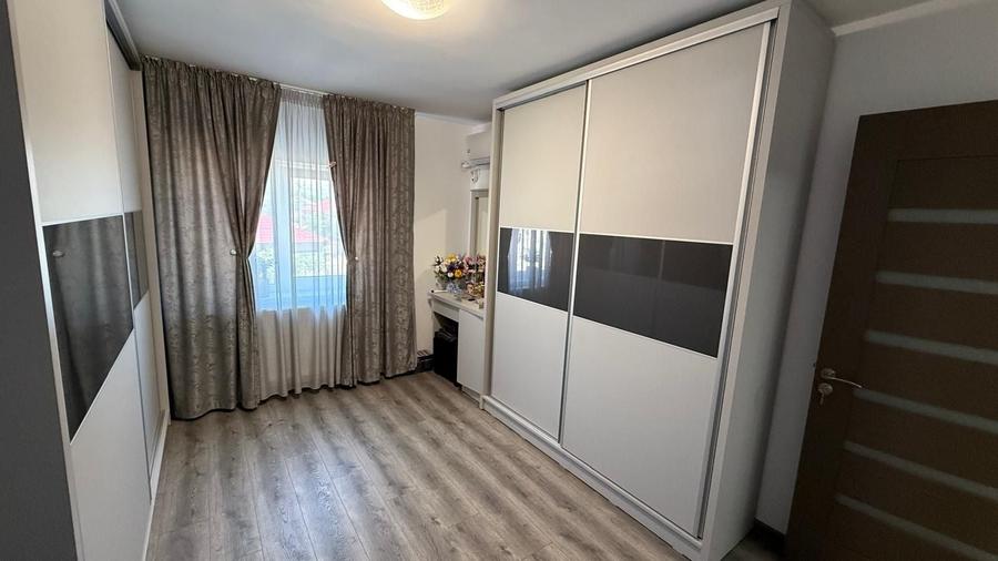 Apartament cu 4 camere decomandat în Ultracentral