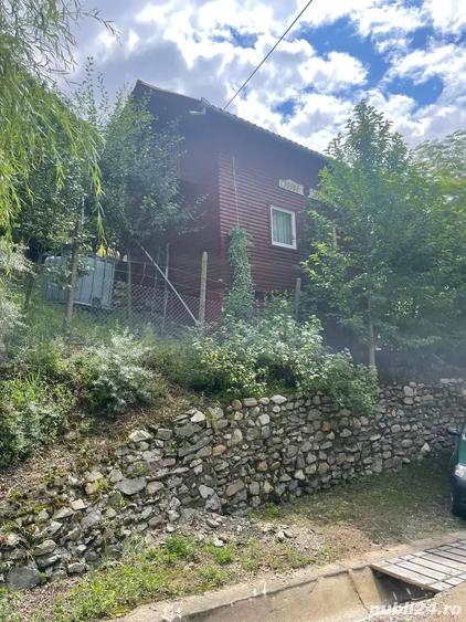 Casă cu 4 camere cu Teren 1500 Mp în Dobra