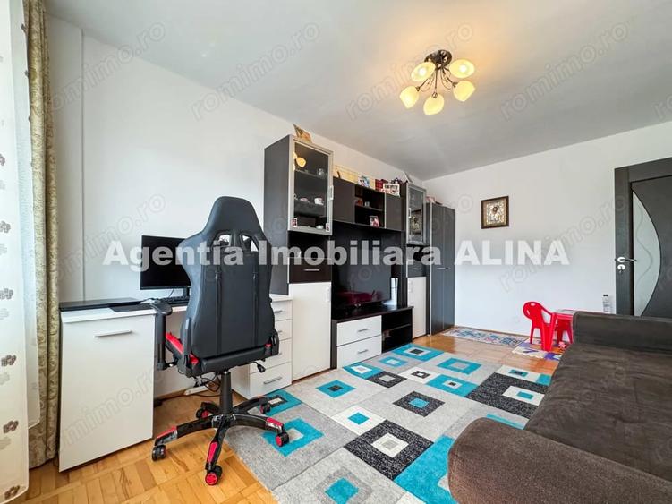 Apartament cu 2 camere decomandat în Decebal
