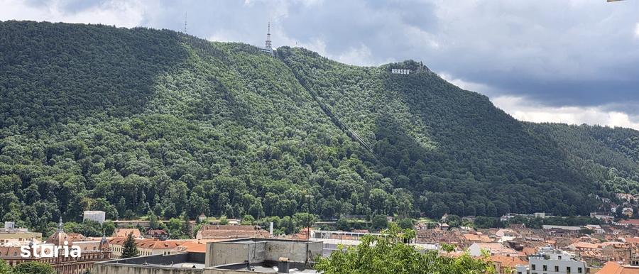 Apartament cu 3 camere în Centrul Istoric