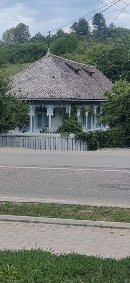 Casă cu 3 camere în Bălțătești