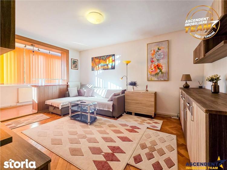 Apartament cu 3 camere, mobilat în Simeria