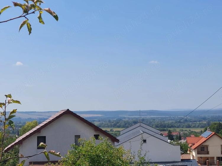 Casă cu Teren 1100 Mp în Central