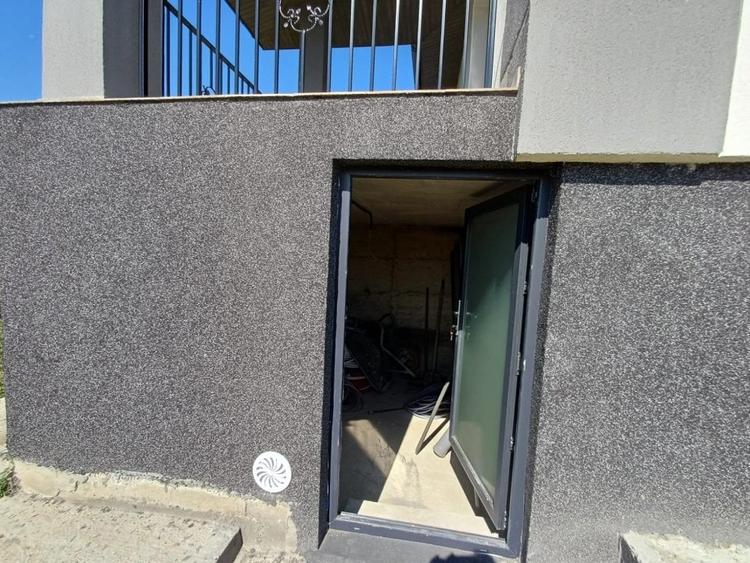 Casă individuală cu 4 camere cu Teren 440 Mp în Valea Adâncă