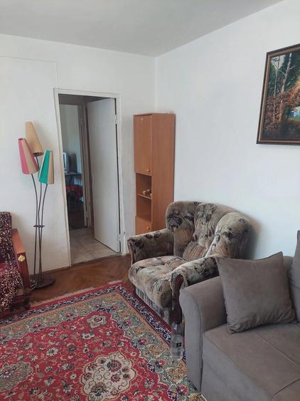 Apartament cu 2 camere semidecomandat în Exterior Vest