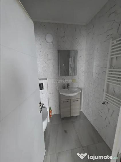 Casă cu 5 camere cu Teren 85 Mp în Central
