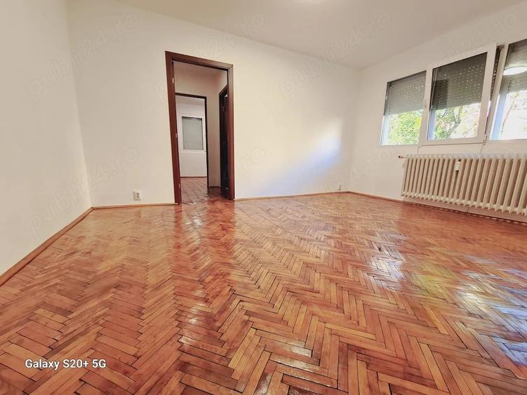 Apartament cu 2 camere semidecomandat în Brazda lui Novac
