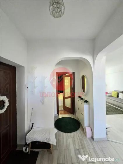 Apartament cu 2 camere decomandat în Central