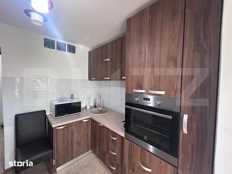 Apartament cu 3 camere decomandat în 1 Mai