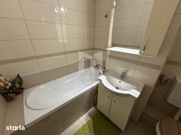 Apartament cu 3 camere decomandat în Tudor