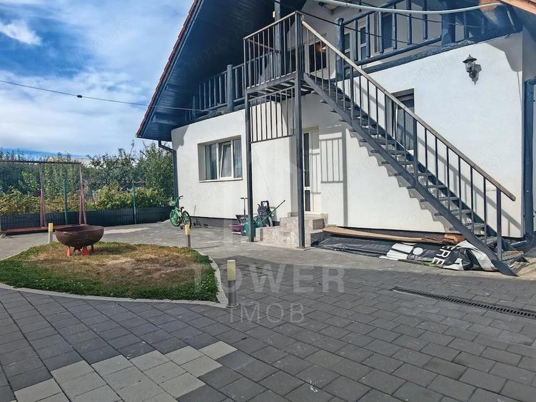 Casa individuala cu 2 apartamente ?i anexa generos de 100 mp - 6