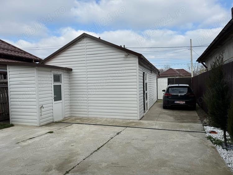 Casă cu 3 camere cu Teren 370 Mp în Caracal
