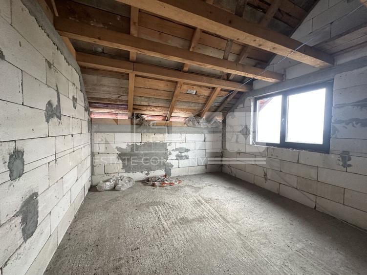 Casă individuală cu 5 camere cu Canalizare în Liteni (Moara)