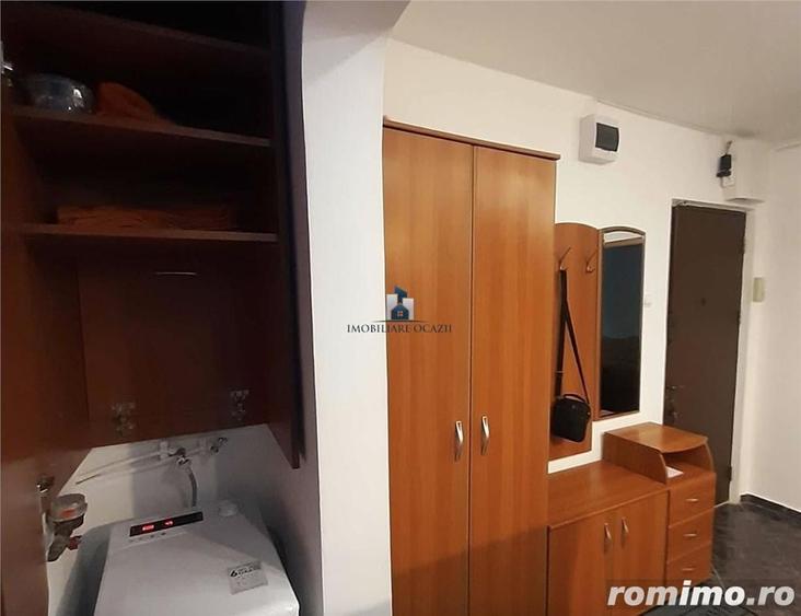 Apartament cu 2 camere decomandat în Apărătorii Patriei