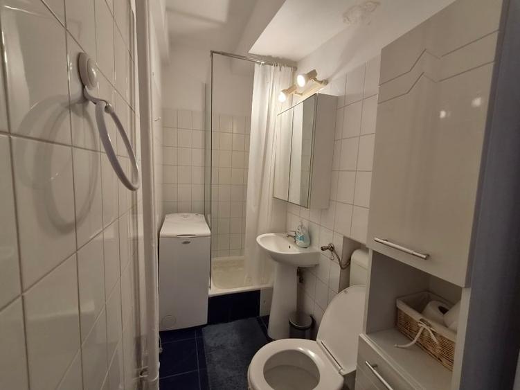 Apartament cu 2 camere semidecomandat, mobilat în Barbu Văcărescu